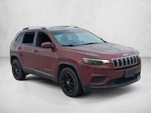 Used 2020 Jeep Cherokee Latitude image 3
