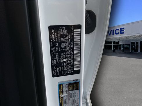 Used 2023 Hyundai Palisade Limited w/ Cargo Package FWD image 41