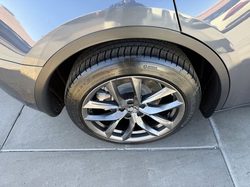 Used 2020 Tesla Model Y Long Range image 15