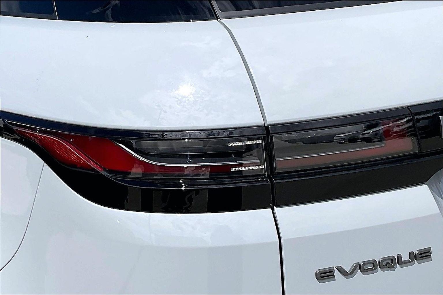 New 2026 Land Rover Range Rover Evoque S AWD/4WD image 8
