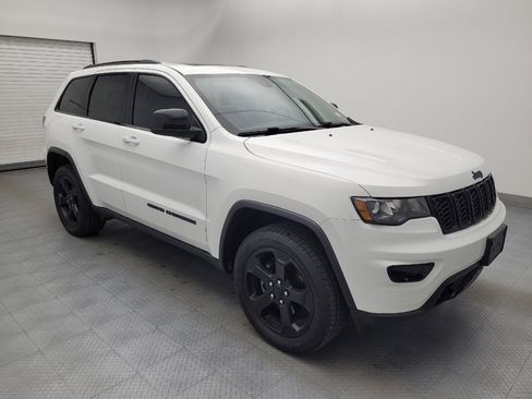 Used 2020 Jeep Grand Cherokee Laredo image 11
