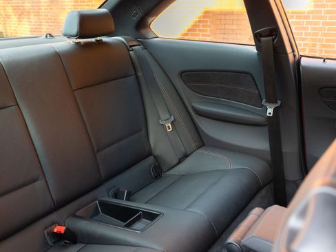 Used 2011 BMW 1 Series M image 28