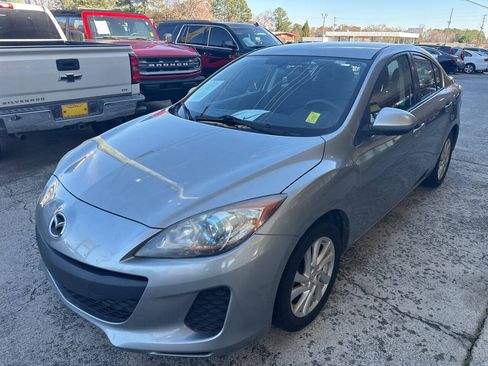 Used 2012 MAZDA MAZDA3 i Touring FWD image 2