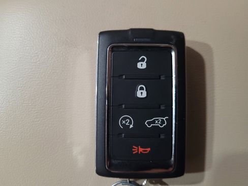 Used 2022 Jeep Grand Cherokee L Limited image 32