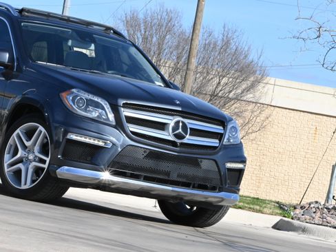 Used 2013 Mercedes-Benz GL 550 4MATIC image 5