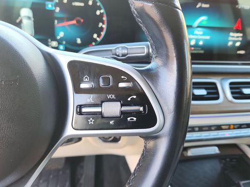 Used 2021 Mercedes-Benz GLE 350 4MATIC image 15