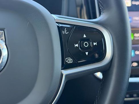 Used 2025 Volvo V60 B5 Cross Country Plus image 29