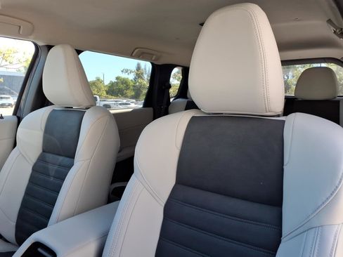 New 2026 Mitsubishi Outlander SE FWD image 14