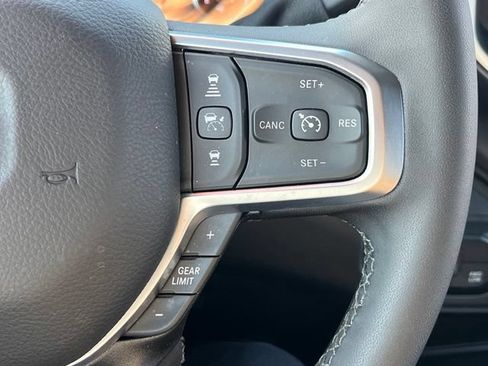 Certified 2025 RAM 2500 Big Horn AWD/4WD image 21