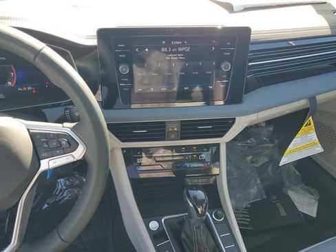 New 2026 Volkswagen Jetta SE FWD image 22