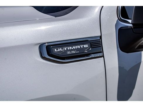 New 2026 GMC Sierra 1500 Denali Ultimate image 10