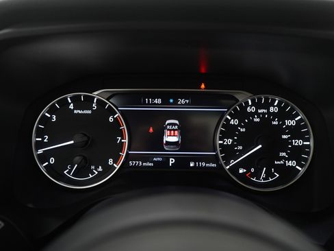 Used 2024 Nissan Rogue SV w/ SV Premium Package image 28