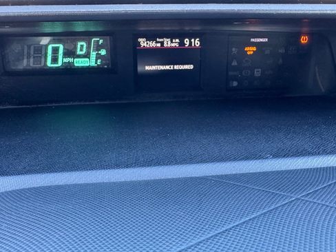 Used 2013 Toyota Prius C One image 17