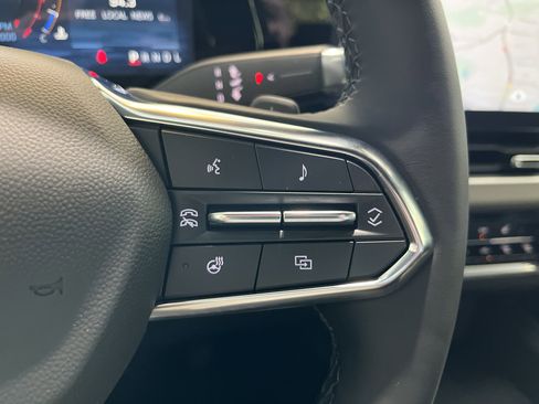 New 2026 Chevrolet Equinox LT w/ Convenience Package II FWD image 20