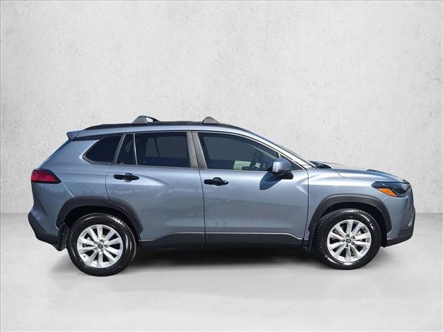 Used 2022 Toyota Corolla Cross LE w/ Moonroof Package AWD/4WD image 4