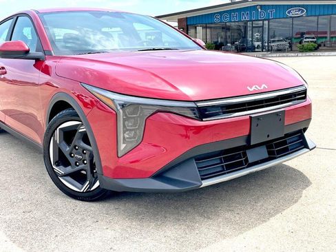 Used 2025 Kia K4 EX image 8