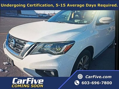 Used 2017 Nissan Pathfinder SL