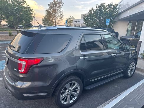 Used 2018 Ford Explorer Limited AWD/4WD image 2