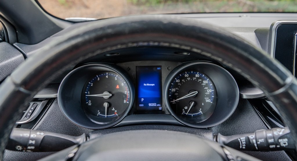 Used 2018 Toyota C-HR XLE FWD image 19