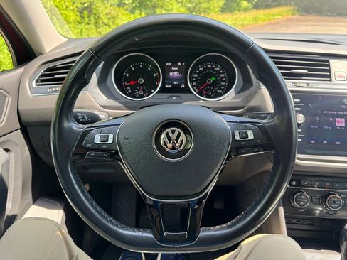 Used 2019 Volkswagen Tiguan S FWD image 19