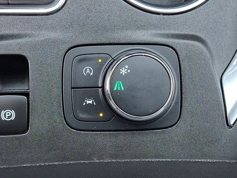 Used 2023 Chevrolet Traverse LS w/ Safety Package FWD image 28