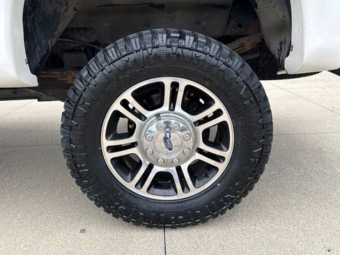Used 2016 Ford F250 Platinum w/ FX4 Off-Road Package AWD/4WD image 52