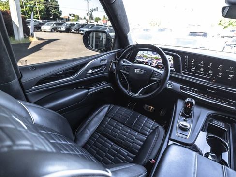 Used 2024 Cadillac Escalade V w/ LPO, Floor Liner Package AWD/4WD image 22