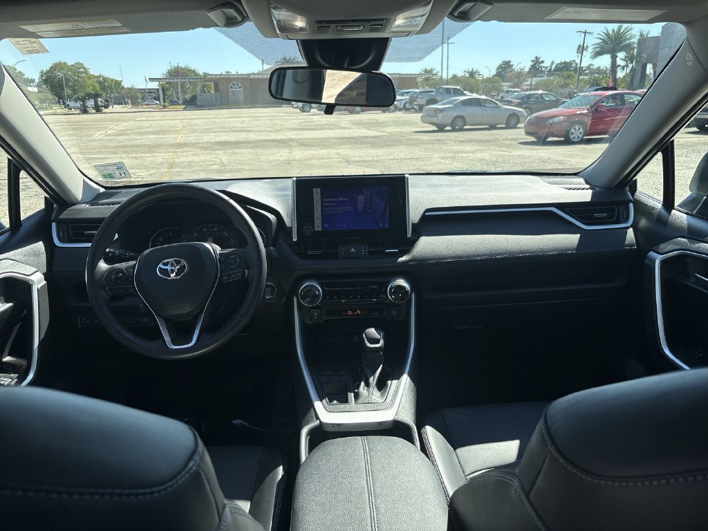 Used 2023 Toyota RAV4 XLE Premium FWD image 30