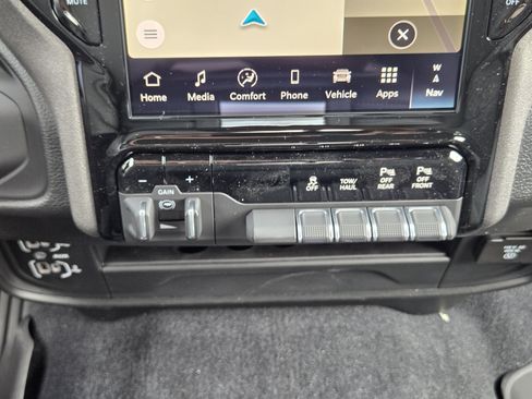 New 2026 RAM 2500 Tradesman AWD/4WD image 15