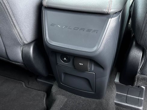 Certified 2026 Ford Explorer Active RWD image 20