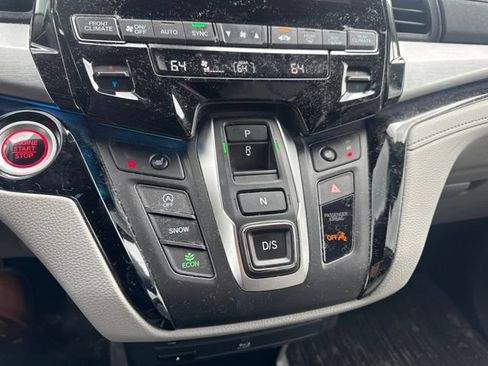Certified 2024 Honda Odyssey Touring image 28