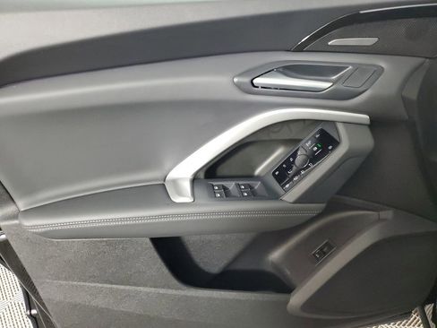 Used 2025 Audi Q5 Premium Plus w/ Premium Plus image 19