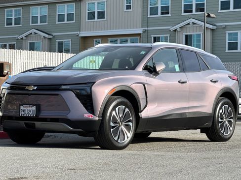 Used 2024 Chevrolet Blazer EV LT image 8
