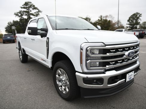 New 2026 Ford F250 Lariat w/ Lariat Premium Package image 7