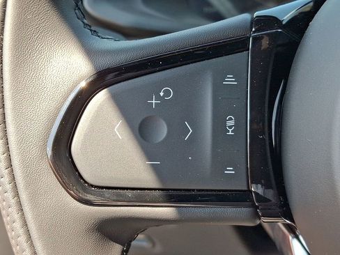 Used 2025 Lotus Emira image 23