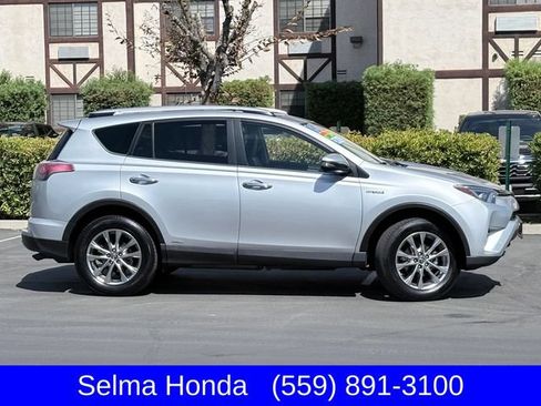 Used 2016 Toyota RAV4 Limited AWD/4WD image 4