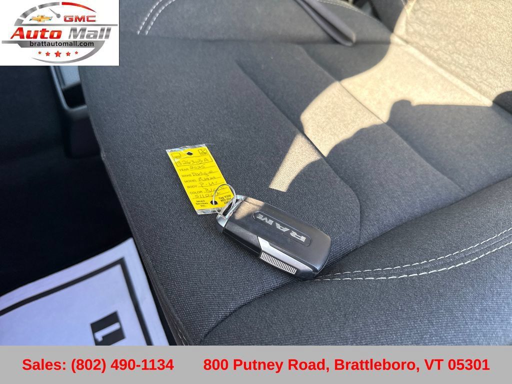 Used 2025 RAM 1500 Big Horn AWD/4WD image 26