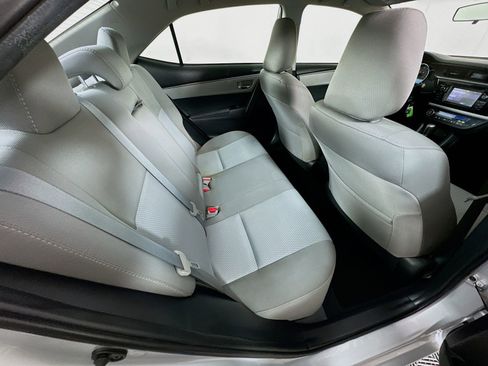 Used 2016 Toyota Corolla LE image 22