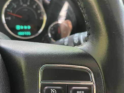 Used 2014 Jeep Wrangler Unlimited Sahara w/ Connectivity Group AWD/4WD image 39