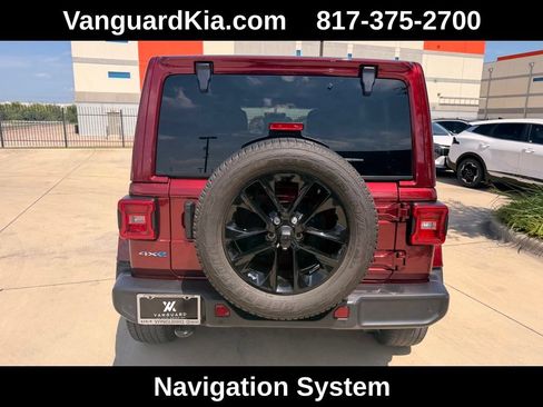 Used 2021 Jeep Wrangler Unlimited Sahara w/ Cold Weather Group AWD/4WD image 3