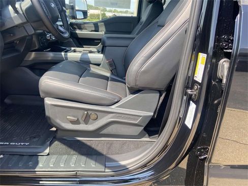 New 2026 Ford F250 Lariat w/ Black Appearance Package image 11