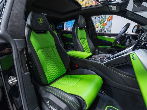 Used 2020 Lamborghini Urus image 31