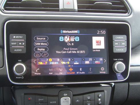 Used 2022 Nissan Leaf SV image 17