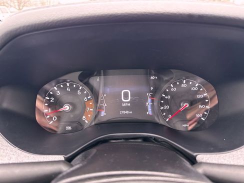 Used 2025 Jeep Compass Latitude image 19