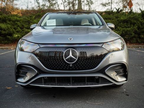 Used 2023 Mercedes-Benz EQE 350+ SUV w/ AMG Line Exterior Package image 16