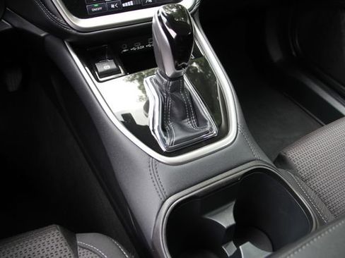 Used 2024 Subaru Outback Premium image 25