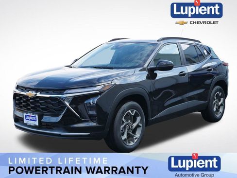 New 2026 Chevrolet Trax LT w/ Driver Confidence Package image 10