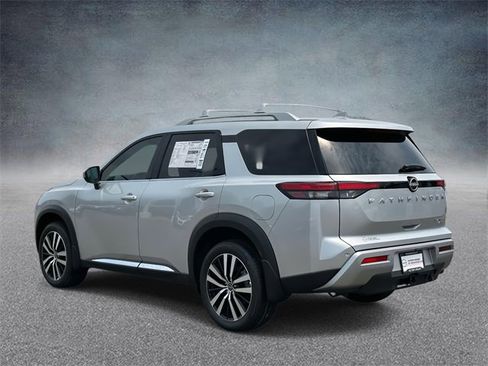 New 2025 Nissan Pathfinder Platinum w/ Cargo Package image 4
