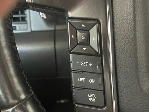 Used 2015 Lincoln Navigator 2WD image 12