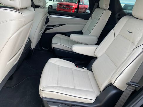 Used 2025 Cadillac Escalade Sport image 25